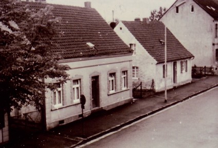 Datei:Amaliemaximilianmeyerwohnhauskaiserstraße64.jpg